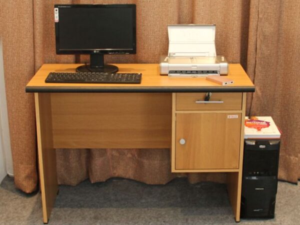 Meja Kantor Grace type MB G-100 CHERY