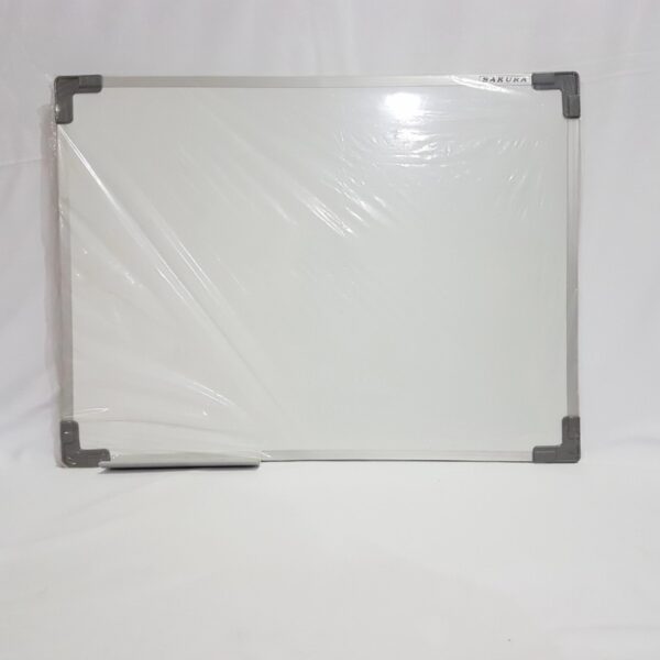 Whiteboard Sakura Gantung Bandung ukuran 45 cm x 60 cm